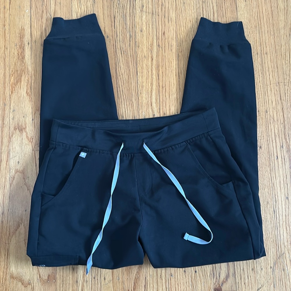 Women’s Figs Jogger Scrubs Black size S